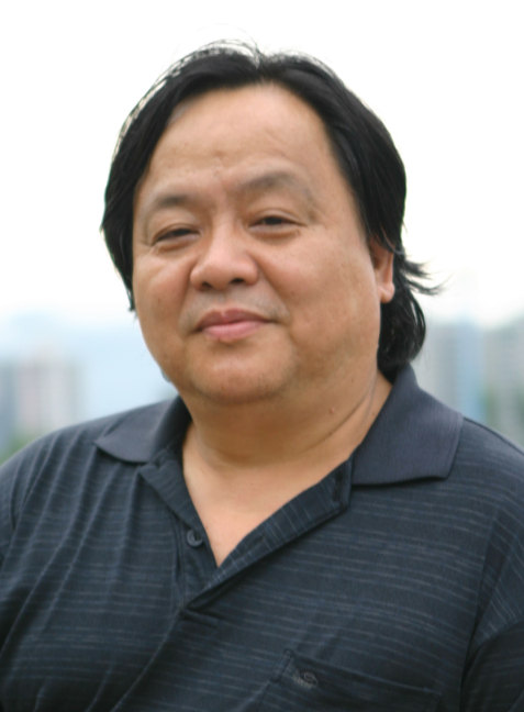 蔡群近照